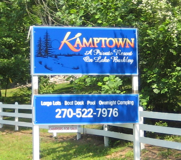 Kamptown Sign
